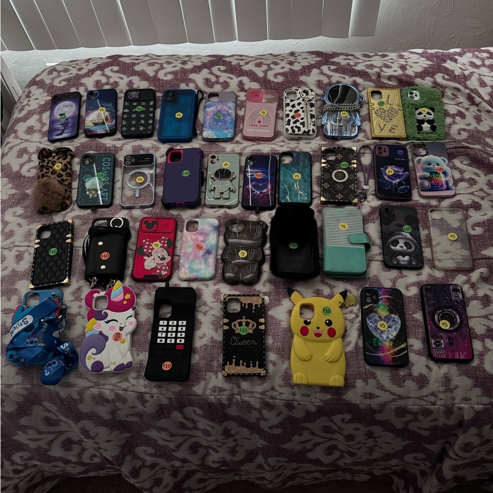Do anybody have an iPhone 11 phone because I have multiple colors